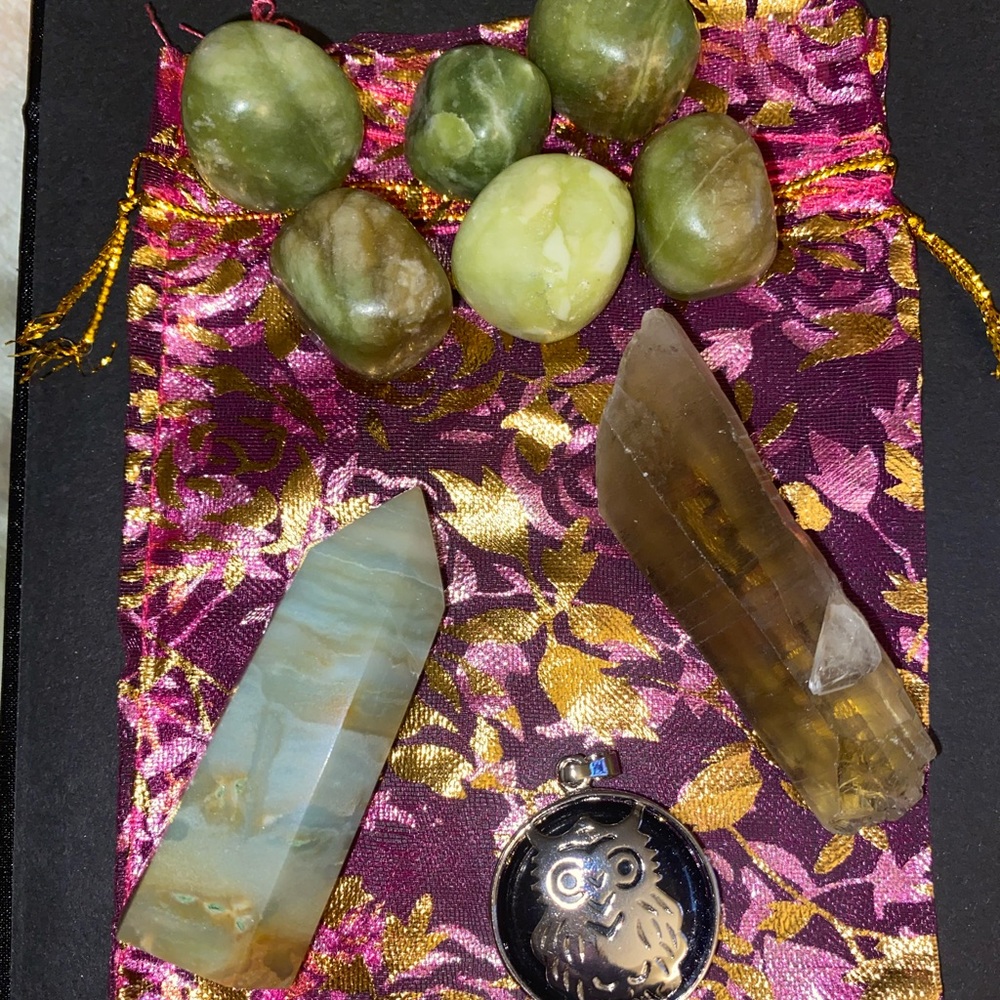 Green Jade Cubes/Caribbean Calcite/Citrine blue Sandstone Owl Pendant